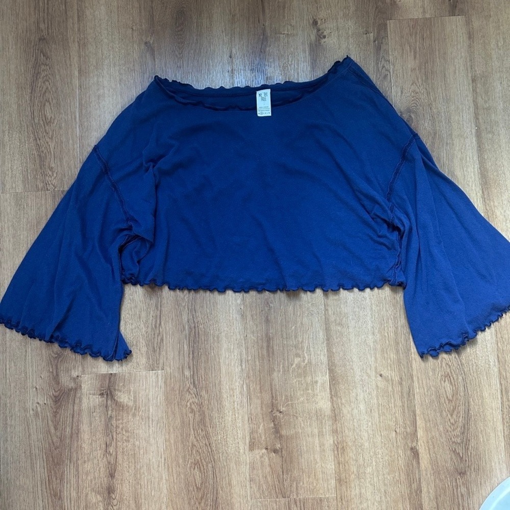 Free People We The Free Navy Boxy Cropped Lettuce Hem Boatneck 3/4 Sleeve Top